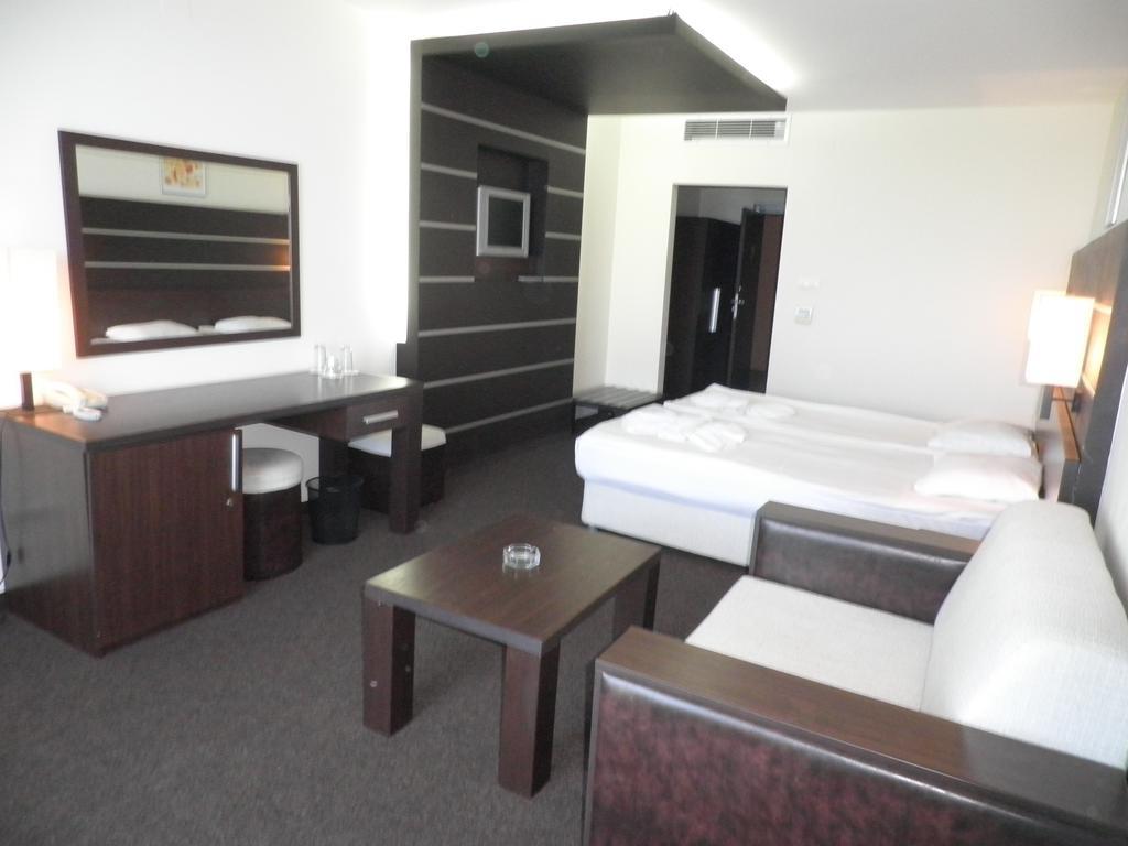 Hotel Vigo 네세부르 외부 사진