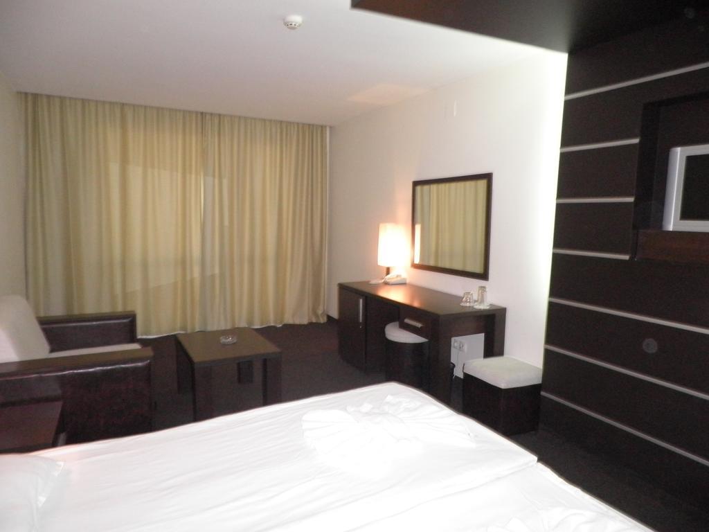 Hotel Vigo 네세부르 외부 사진